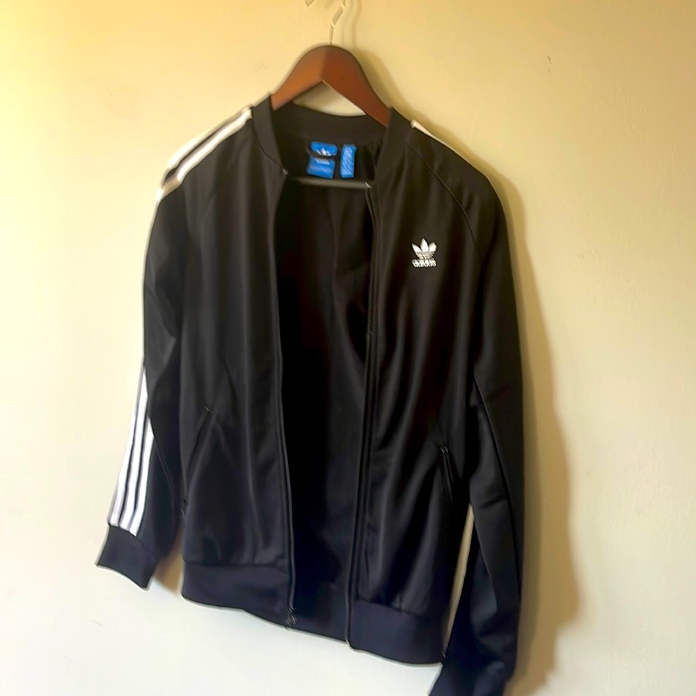 Great condition unisex adidas sport sweater